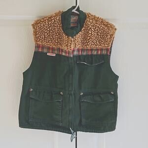 Vintage Calabash Kid's Vest, size 10, green plaid sherpa